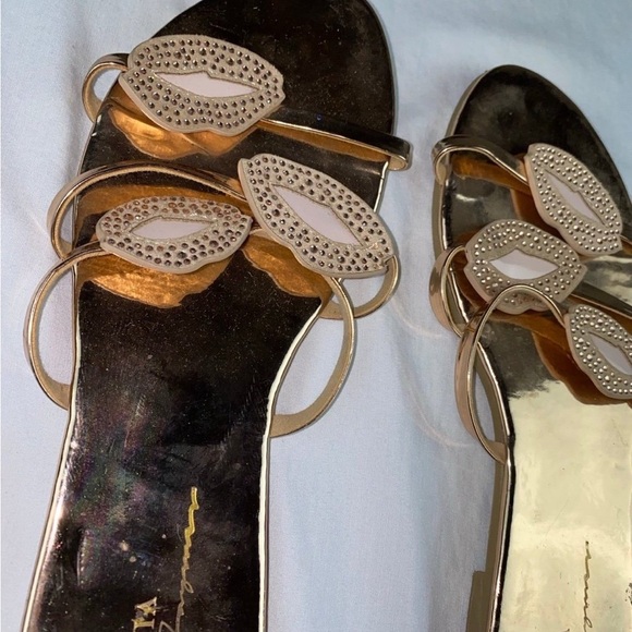 Sandals - Picture 2 of 4